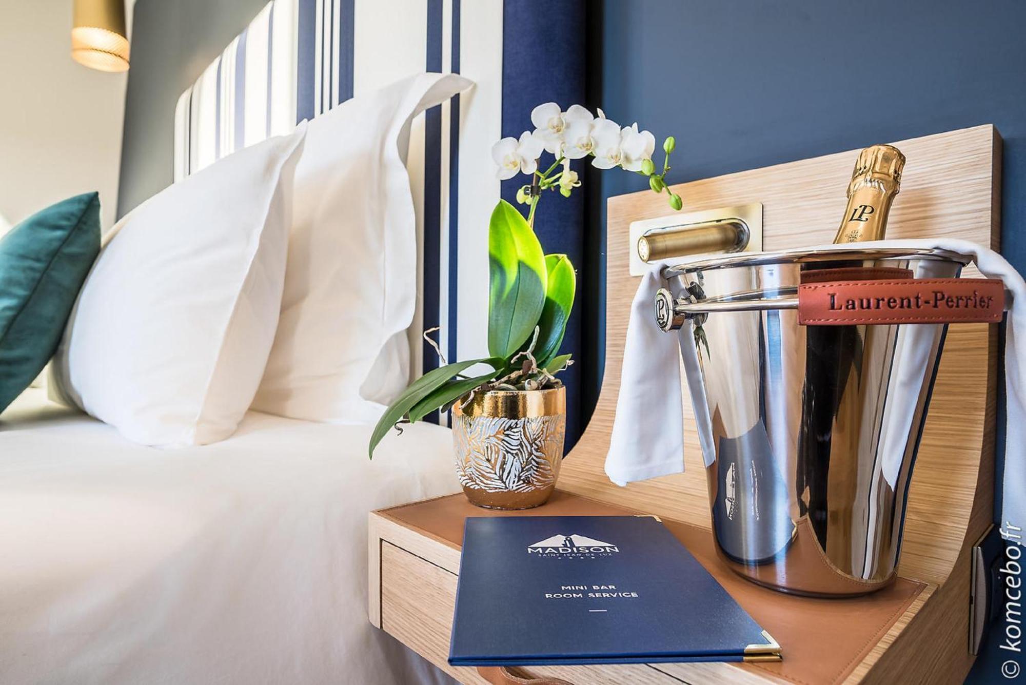 Hotel Madison Jean De Luz - Handwritten Collection