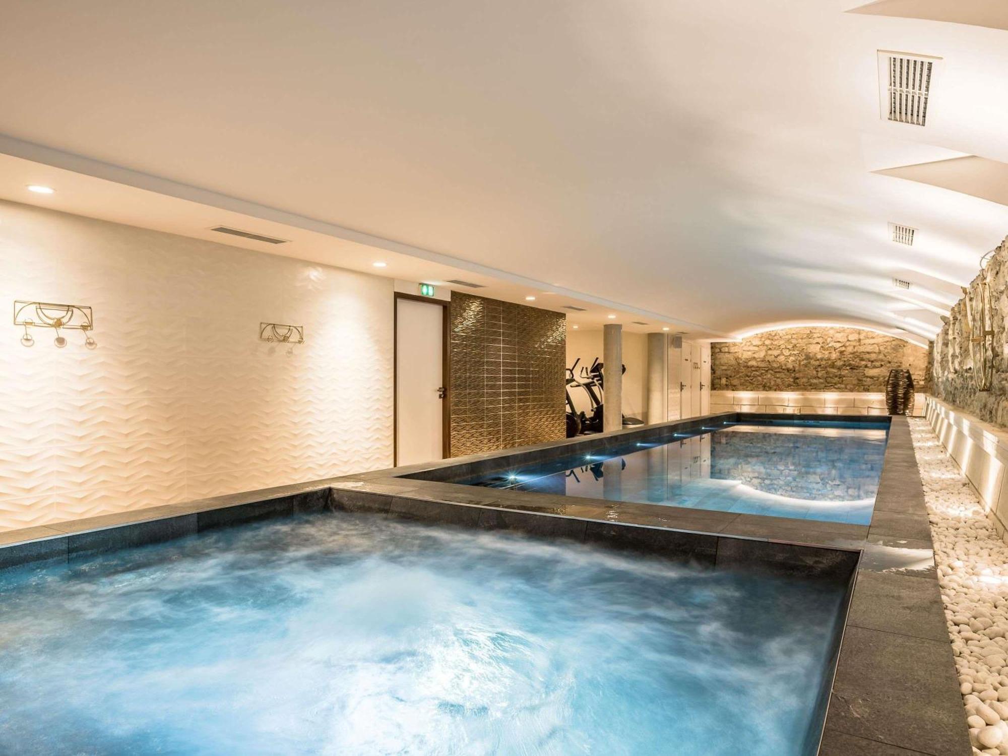 Madison Jean De Luz - Handwritten Collection 4* Saint-Jean-de-Luz