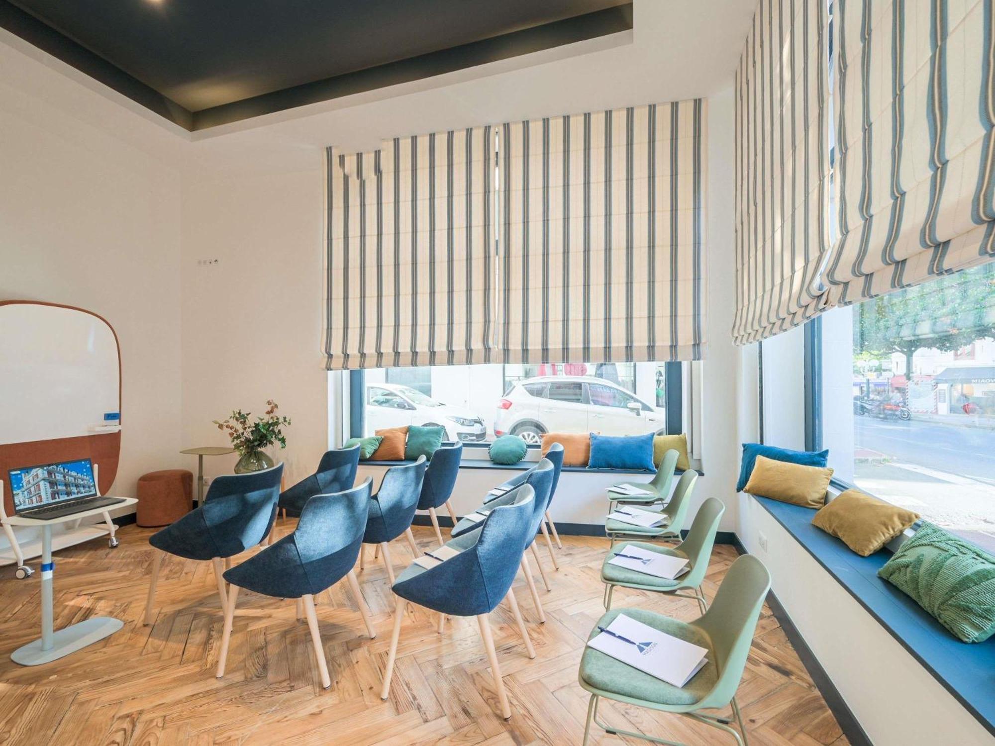 Madison Jean De Luz - Handwritten Collection Hotel