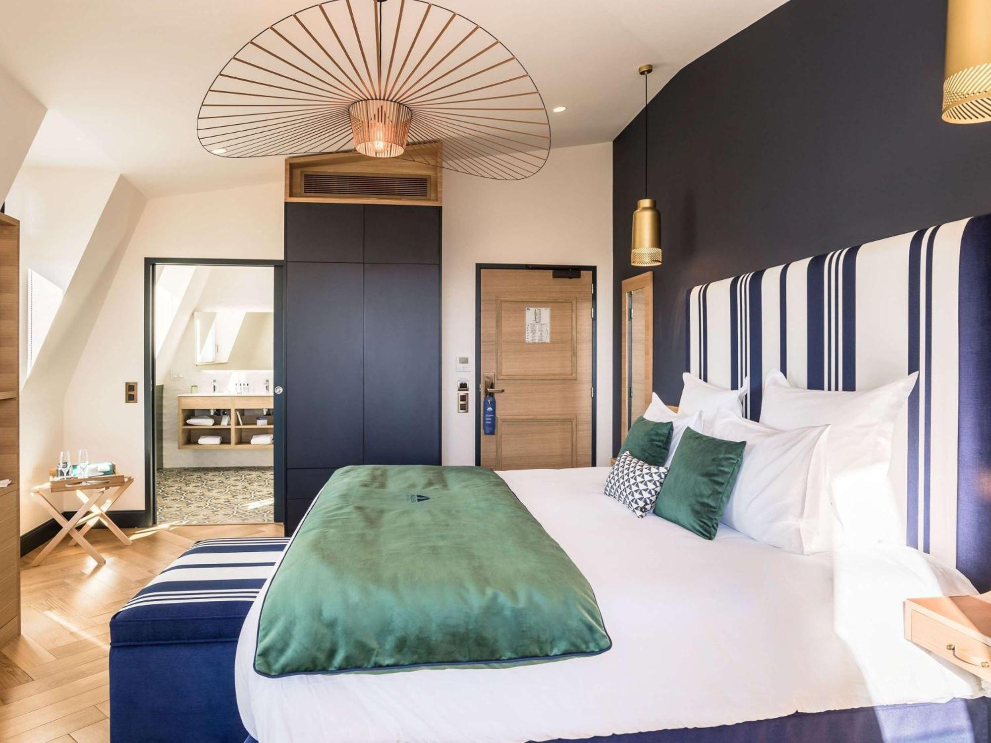 Madison Jean De Luz - Handwritten Collection Hotel