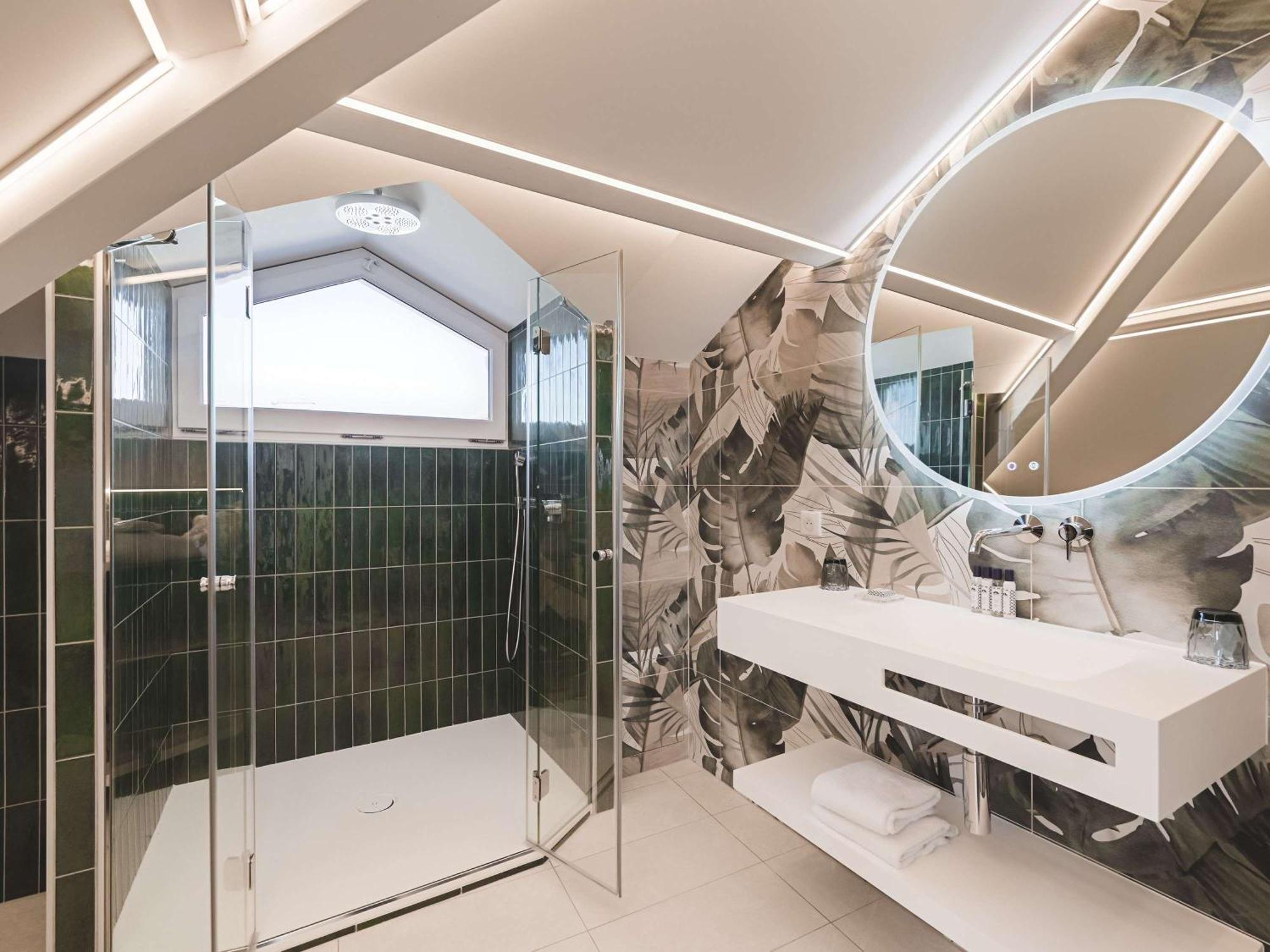 Madison Jean De Luz - Handwritten Collection Hotel