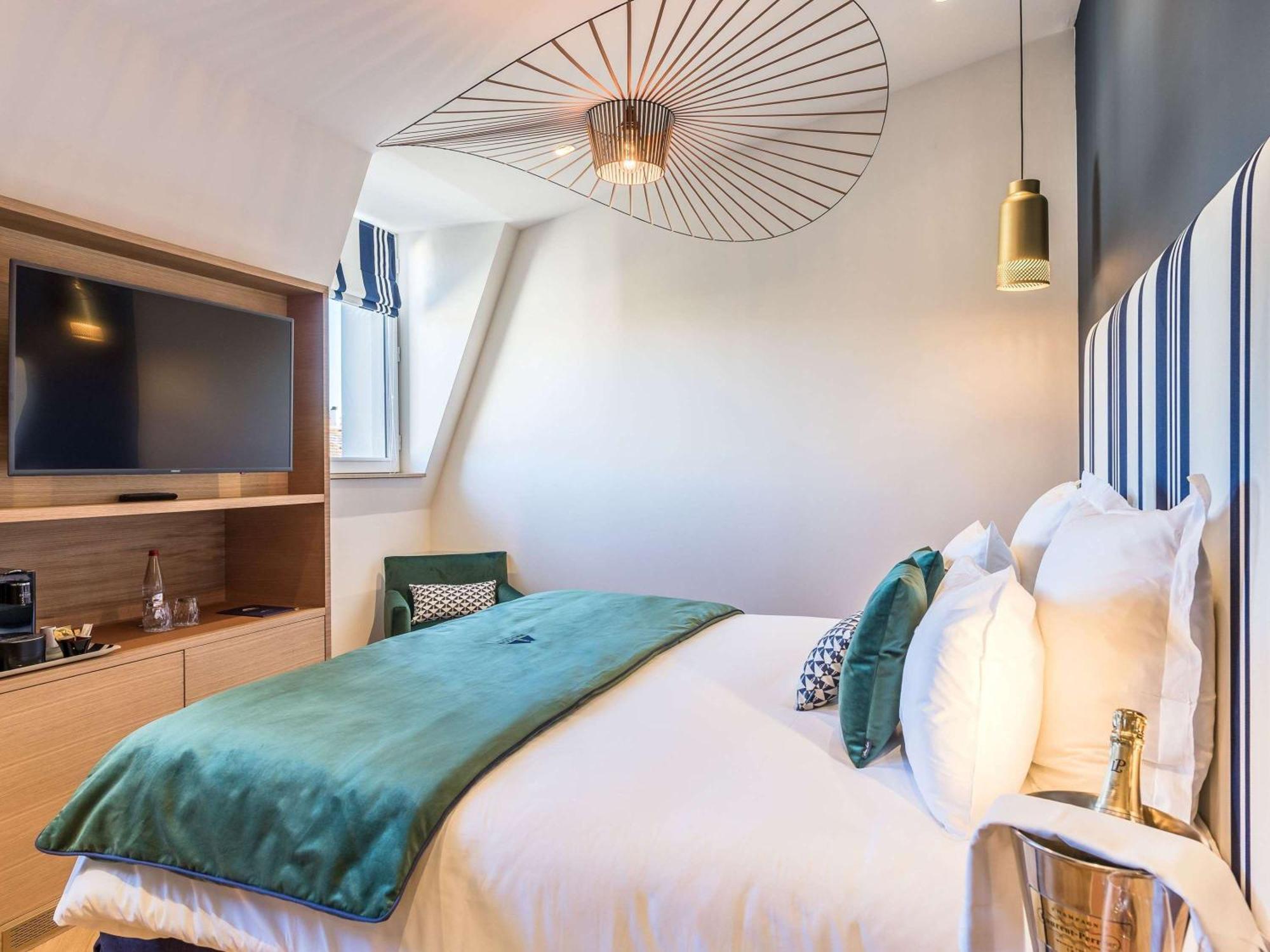 Madison Jean De Luz - Handwritten Collection Hotel 4*