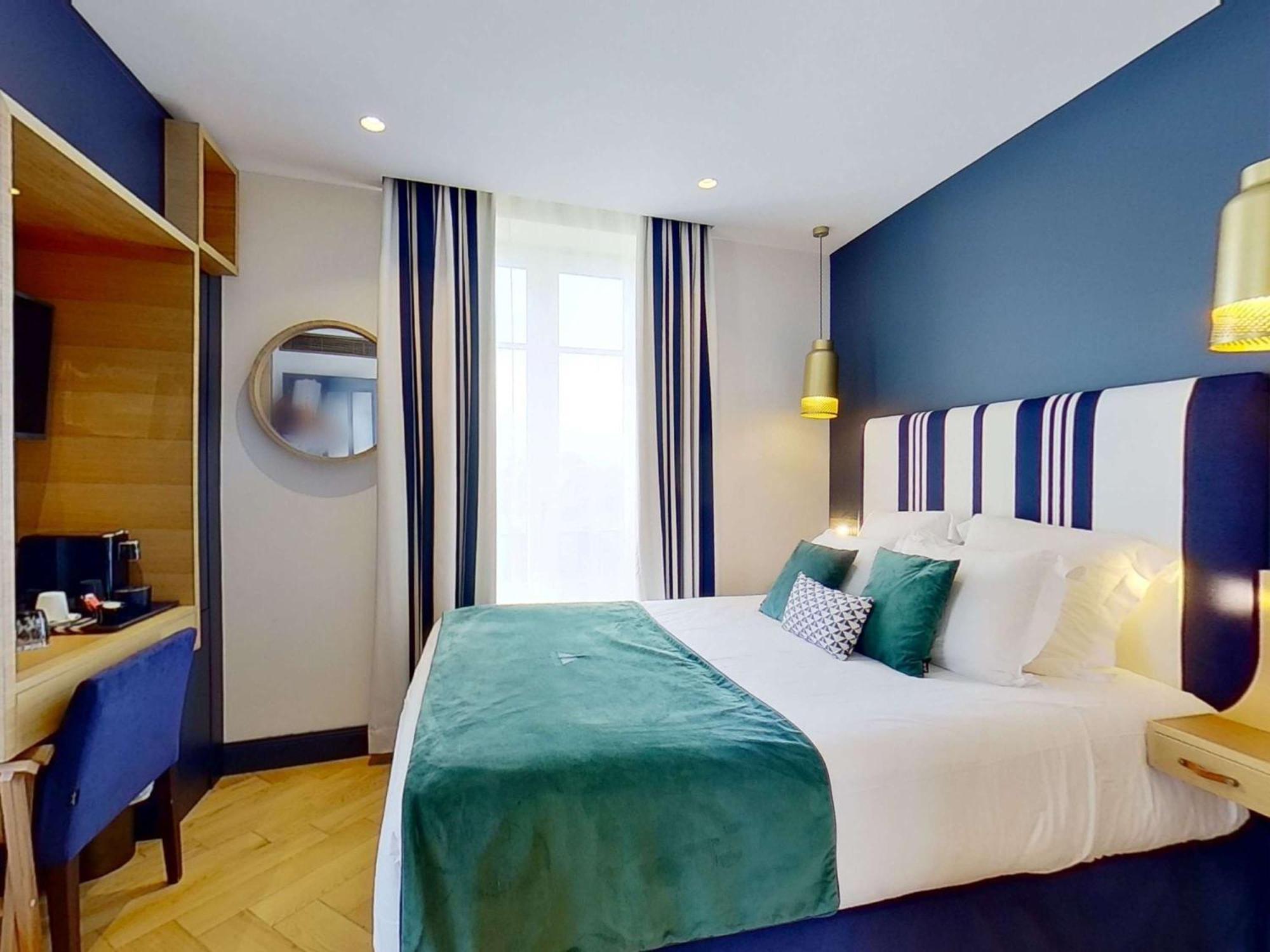 Hotel Madison Jean De Luz - Handwritten Collection 4*
