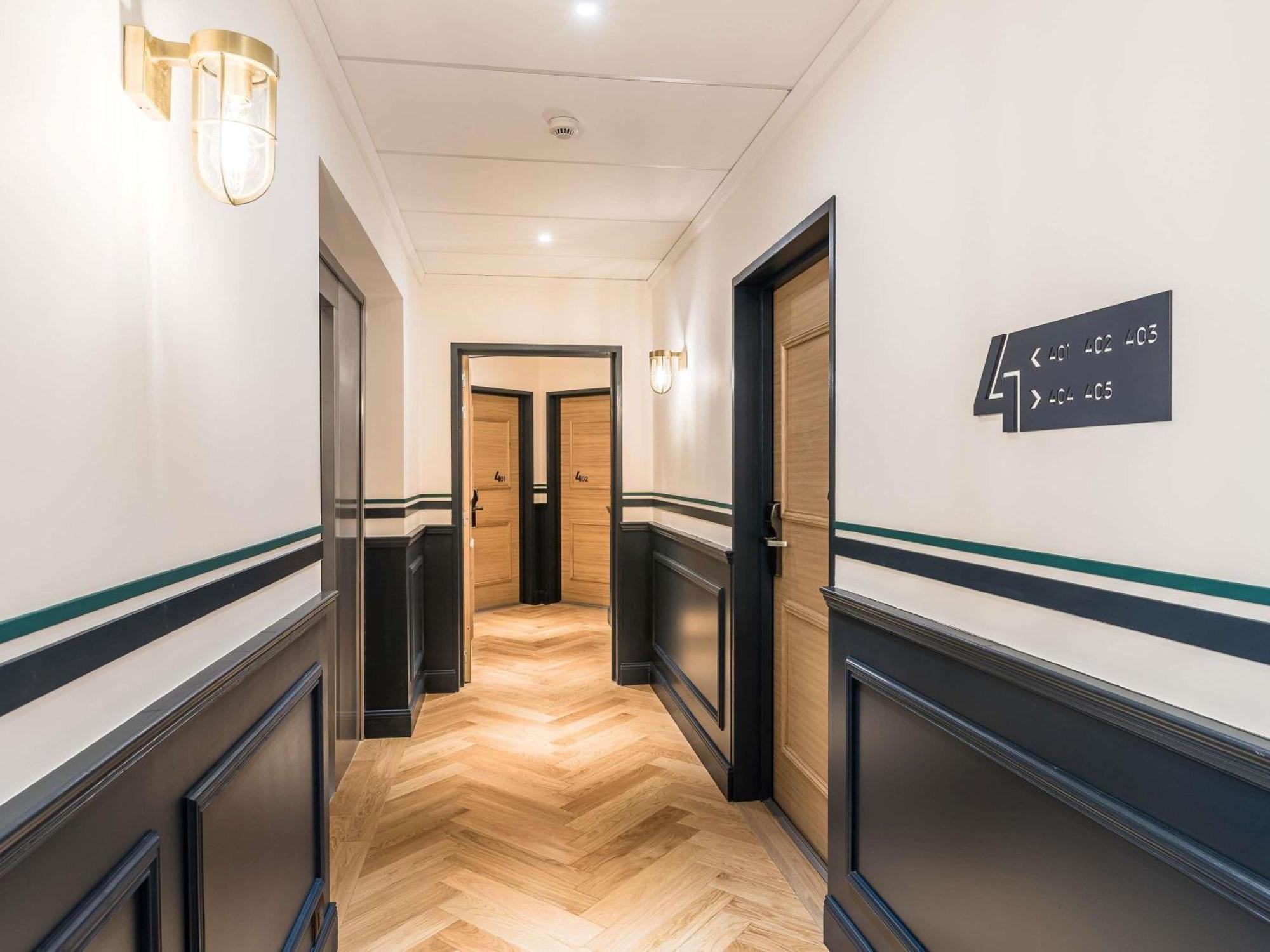 Madison Jean De Luz - Handwritten Collection Hotel